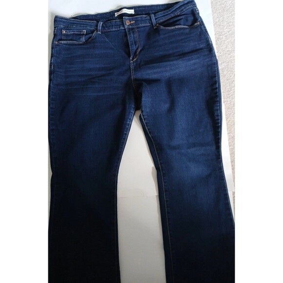 Signature Levi's Women  Bootcut Jeans Sz 18M 34 X 32 Denim Mid Rise Dark Wash - Picture 2 of 16